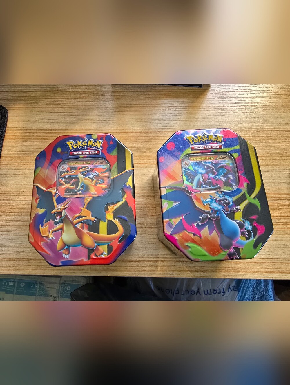 Pokémon Charizard Tin Set - Colorful Collectible Tins